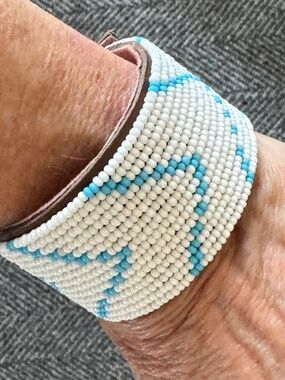 NWOT, SWAHILI COAST, BEADED LEATHER CUFF IN CUTE COLORFUL PATTERN
